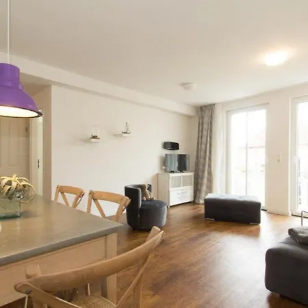 Hanseatic-suite Ii - Versteck Am Strom Apartment